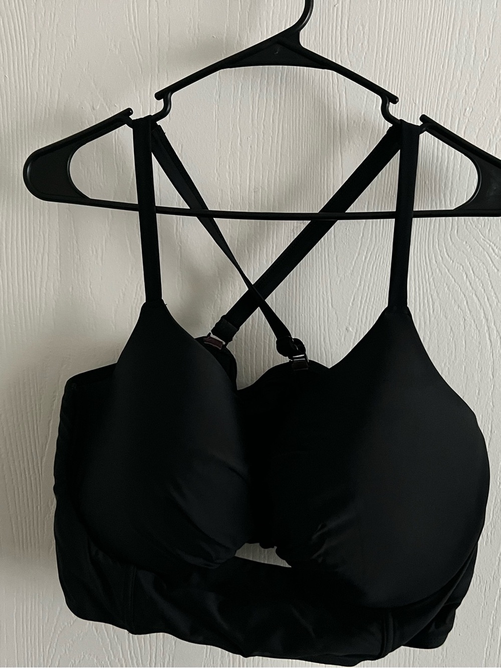Black Padded Cross-Back Bralette